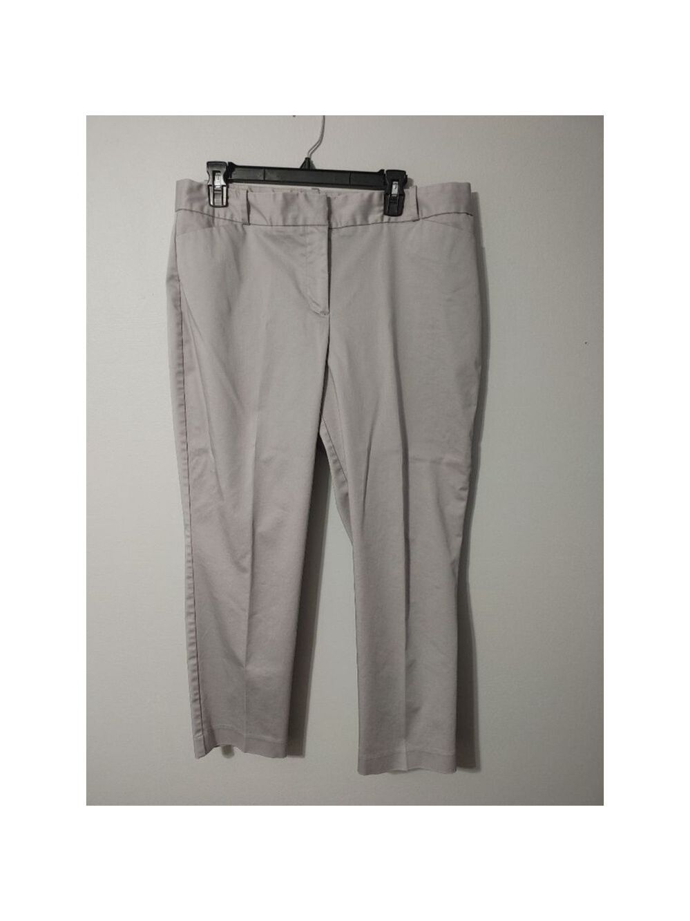 Women's Liz Claiborne Light Gray Emma Ankle And Cropped Trousers Size 14